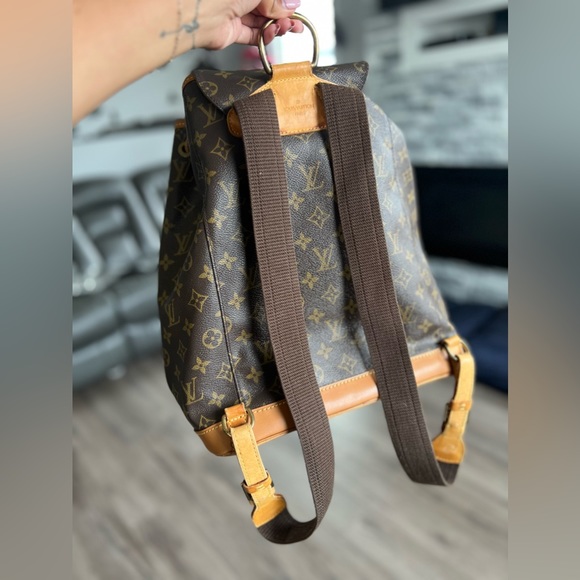 AUTHENTIC Vintage Monstsouris backpack GM - Picture 8 of 11